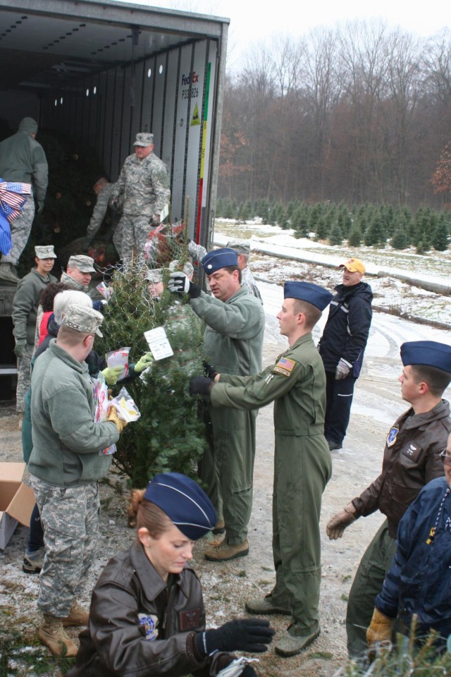 New York National Guard volunteers support to 'Trees for Troops'