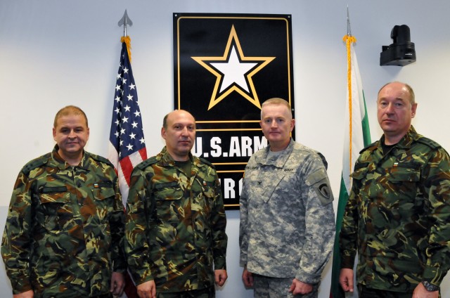 Bulgarian general staff representatives visit USAREUR G6