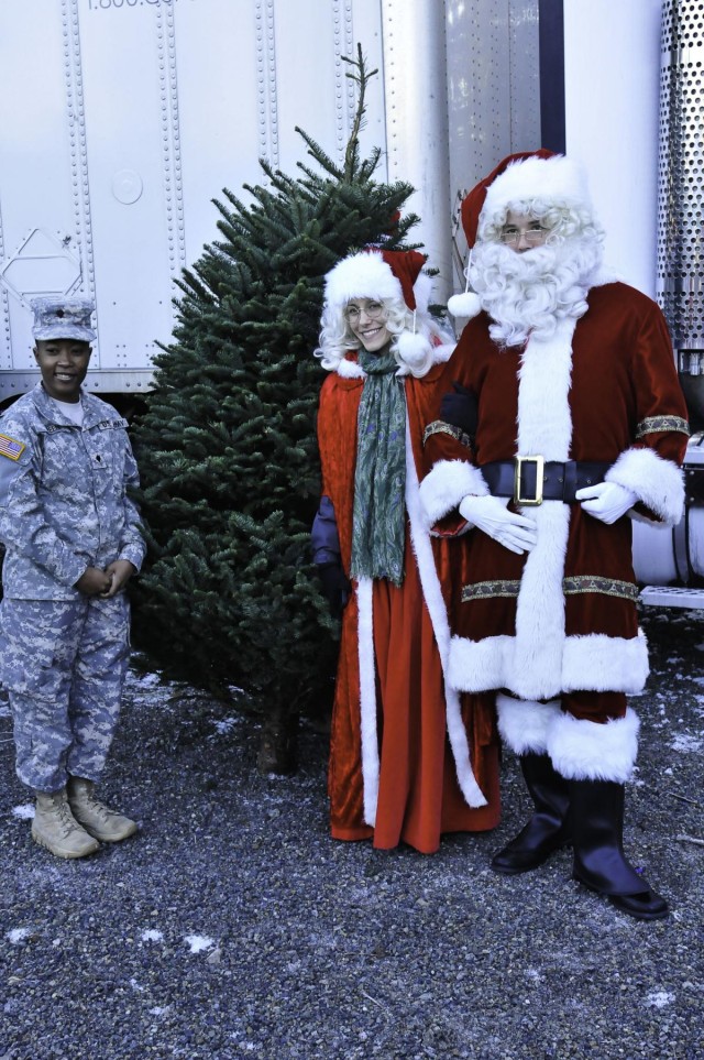 Holiday cheer for troops