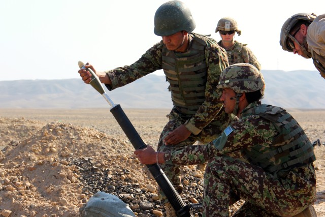 201st Corps mortar training builds competency, sustainability