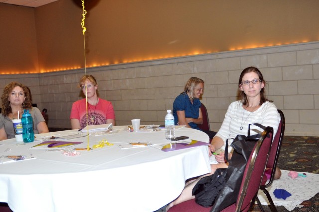 Families bond during Soldiers deployment through the Yellow Ribbon Program