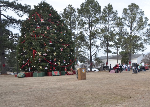 Fort Jackson rings in holiday season
