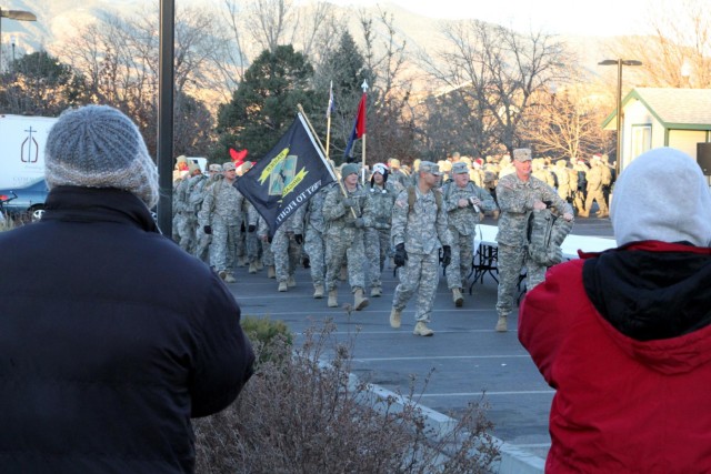 Soldiers donate Christmas spirit
