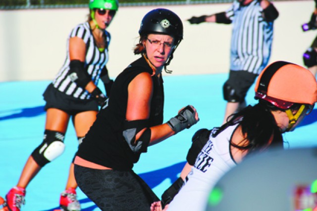 Military spouse gives roller derby a whirl