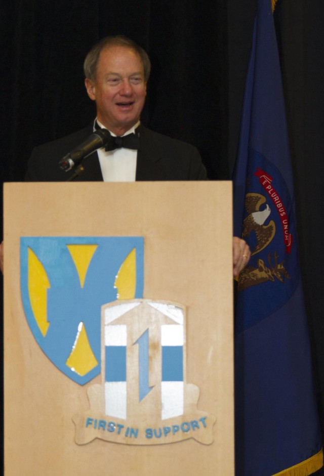 Ambassador joins 'Team 21' for seasonal celebration