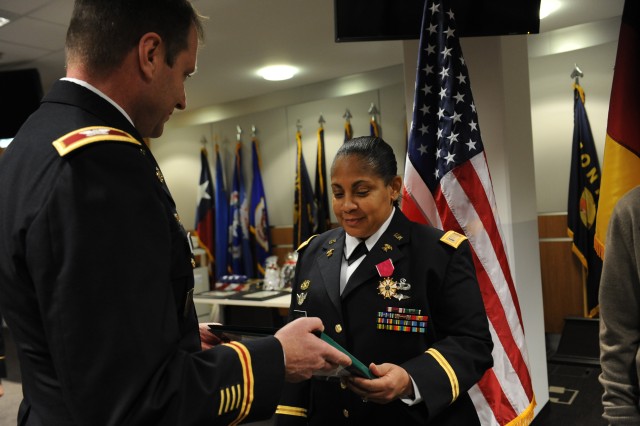 Only African American female to serve as rigger warrant officer retires