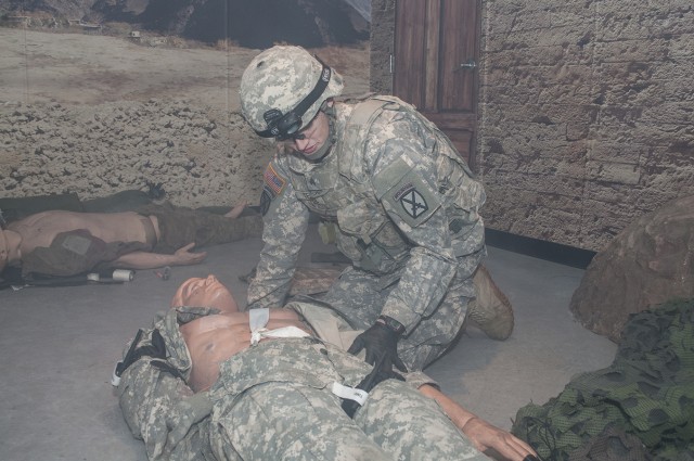 Active-duty, Reserve Soldiers hone skills during Mountain Medic Course