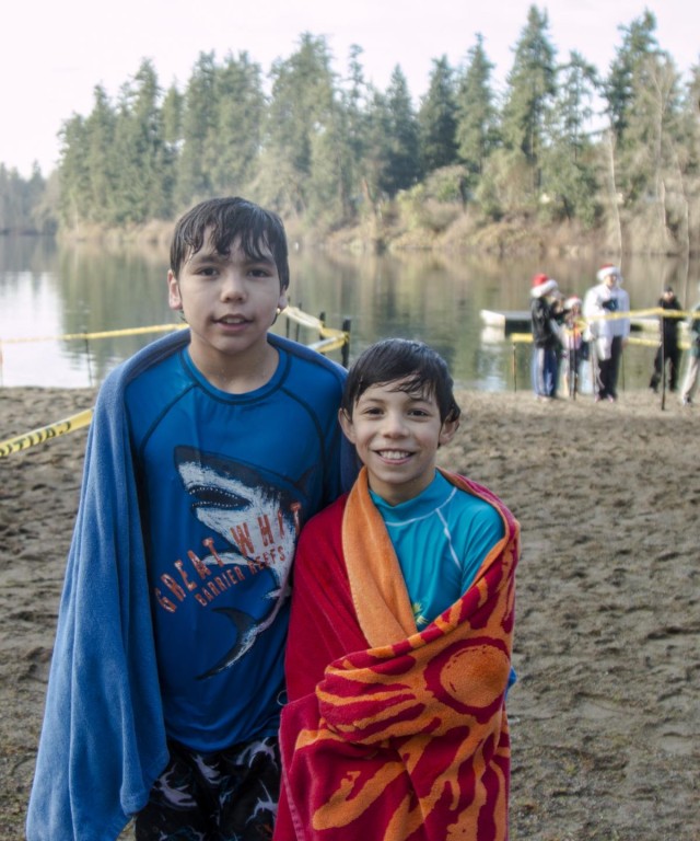 JBLM families jump into the first Polar Skip & Dip Race