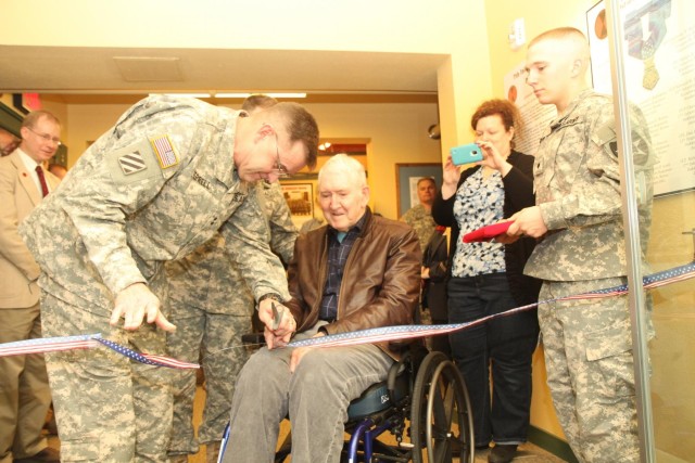 Bayonet Division exhibit opens at Lewis Army Museum