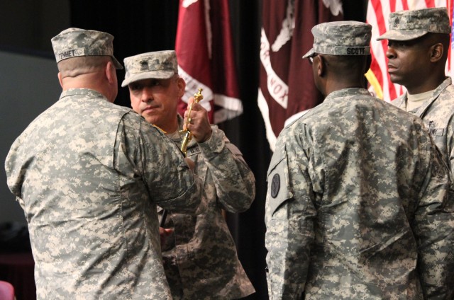 CSM Roger Velarde accepts NCO Sword