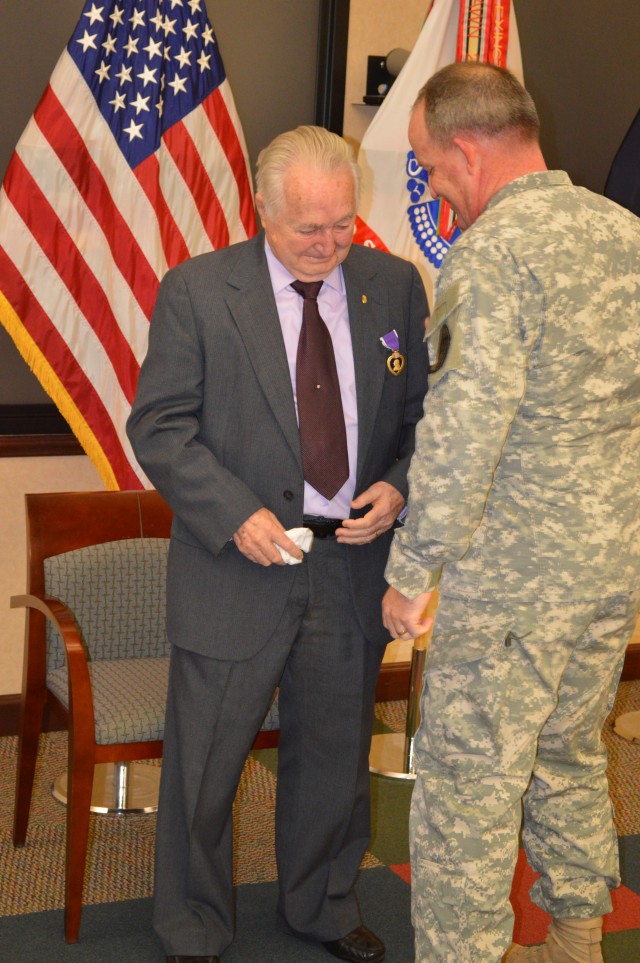 Soldier receives Purple Heart after waiting 60 years