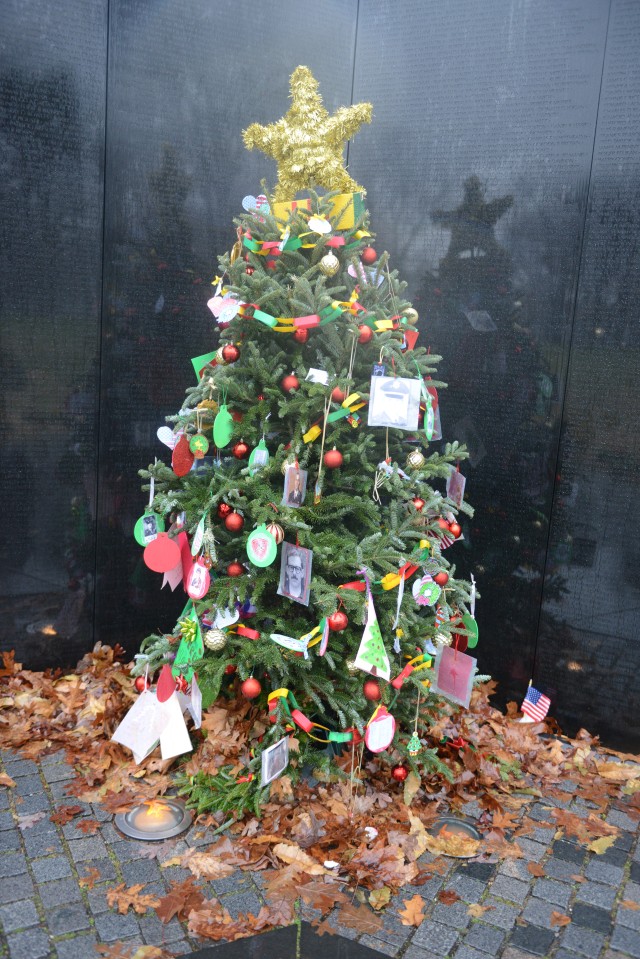 Tributes to fallen