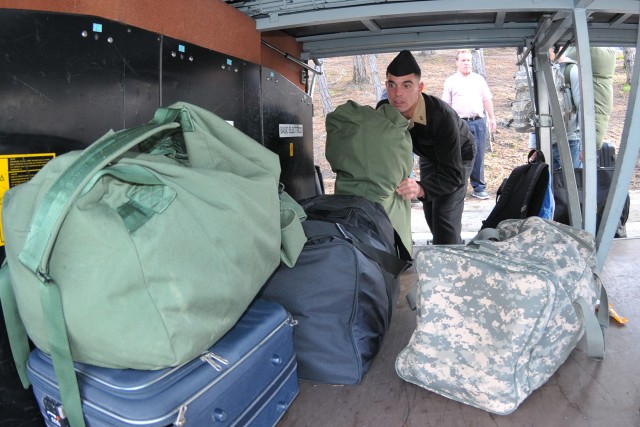 POM FMWR block leave shuttle gets service members home for holidays