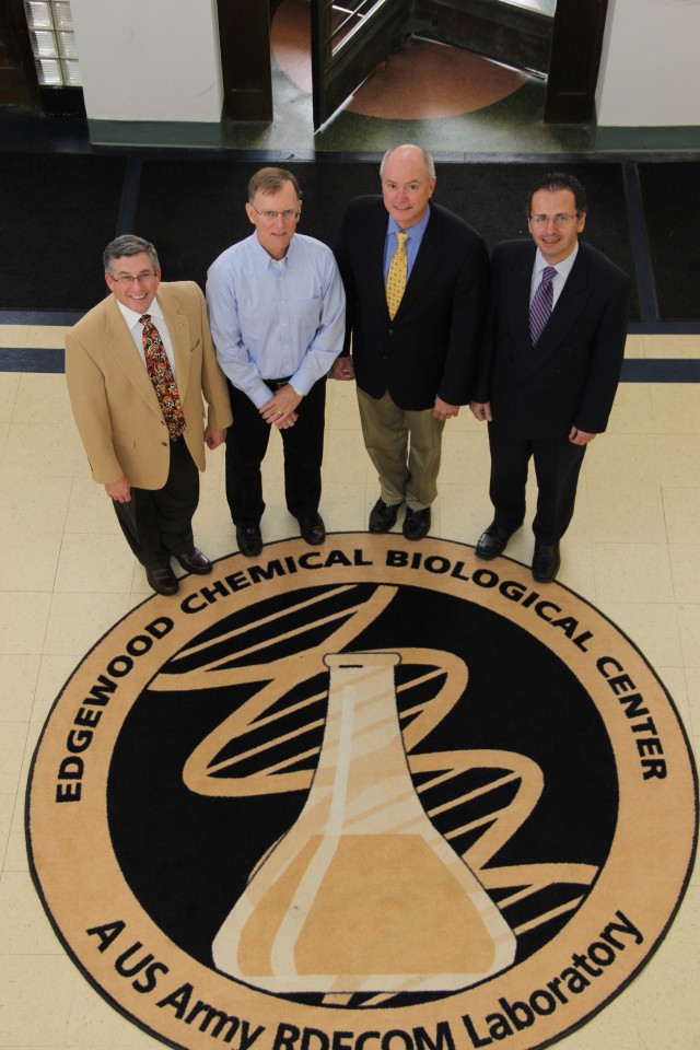 Army honors scientists with R&A award