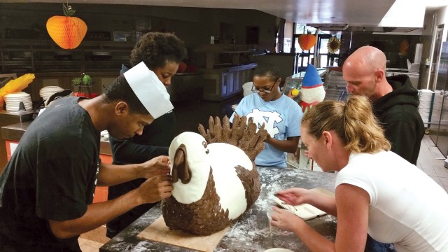 Culinary Art: Dining facilities make Thanksgiving memorable