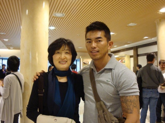 Minhae Kim and Jon Taylor visit Seoul