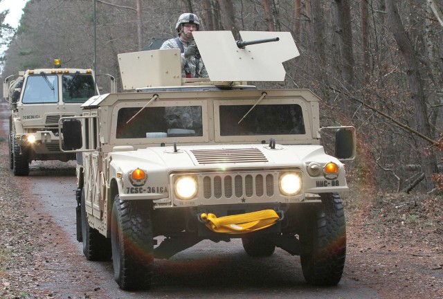 Army Reserve Soldiers react to roadside bombs