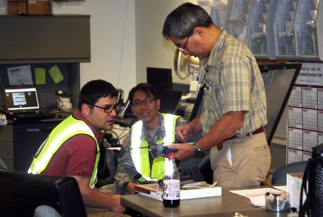 Army-Navy team works port operations at Pearl Harbor