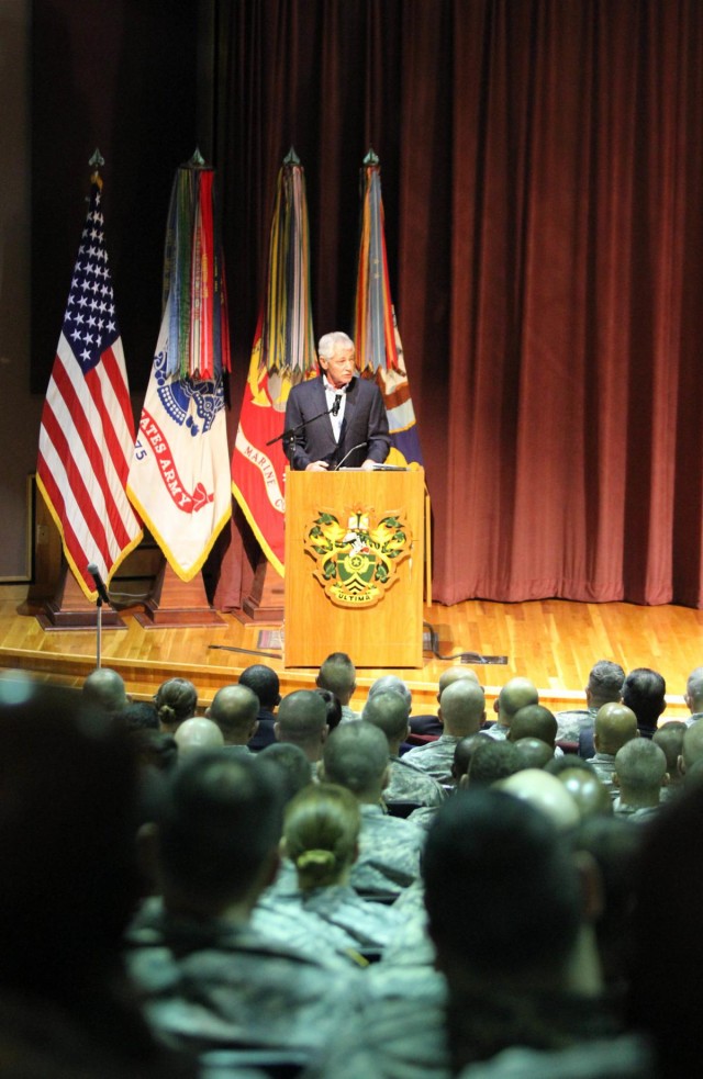 fort-bliss-welcomes-sec-def-article-the-united-states-army