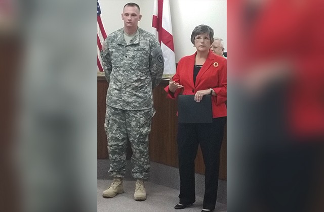 Good citizen: Daleville honors Soldier firefighter