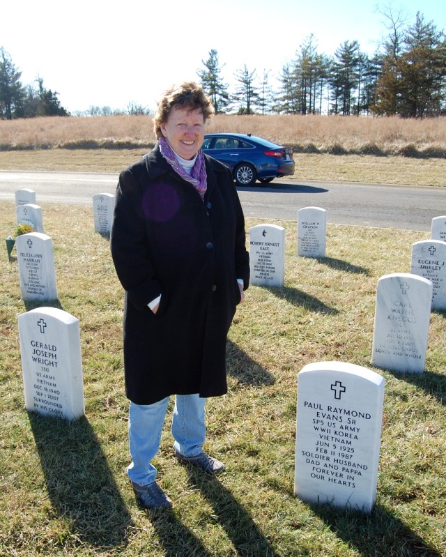 Helping out to honor Kentucky vets