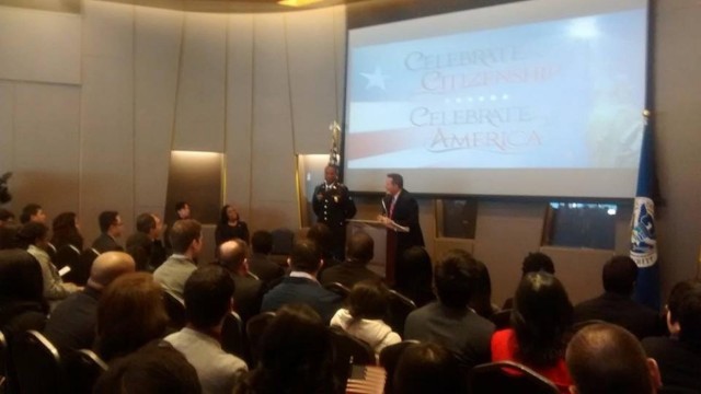 African-born US soldier leads pledge for new American citizens