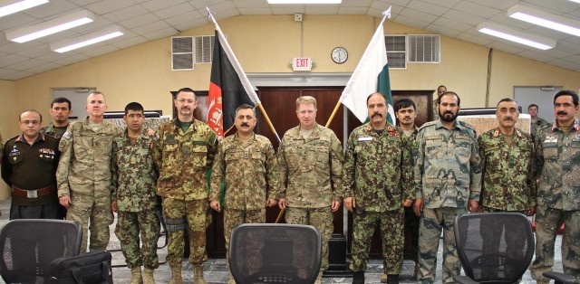 Afghan, Pakistan military leaders coordinate border security