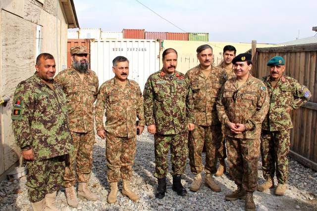 Afghan, Pakistan military leaders coordinate border security