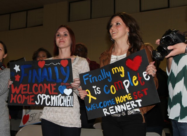 Soldiers of 518th TIN welcomed home