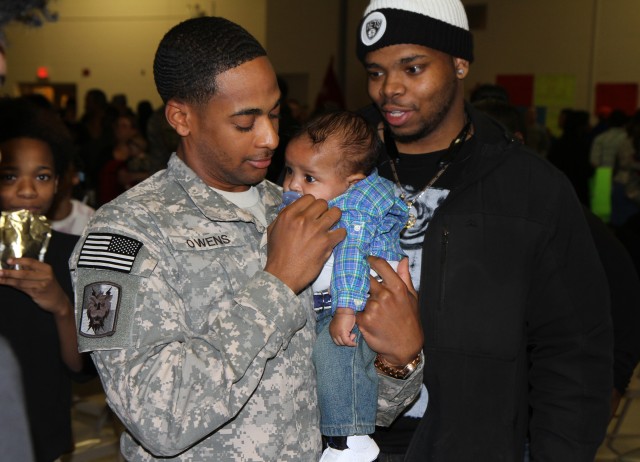 Soldiers of 518th TIN welcomed home