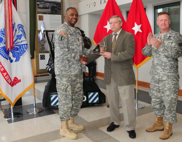 Marne Division earns FORSCOM safety award