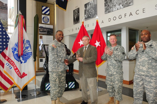 Marne Division earns FORSCOM safety award