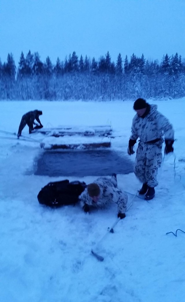 USRAK soldiers attend Finnish army's cold weather training