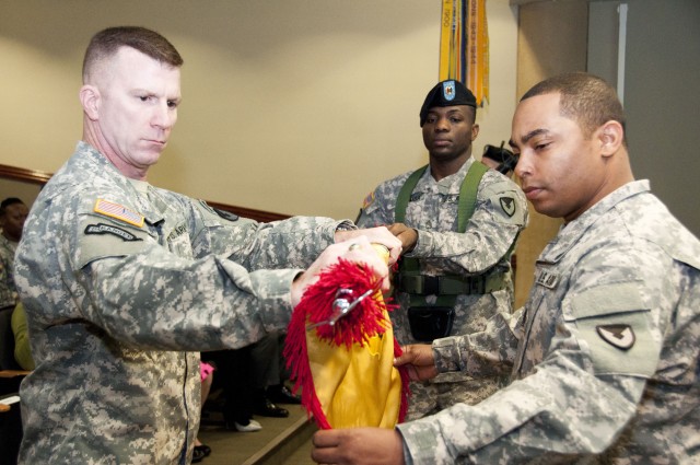 418th Contracting Support Brigade cases its colors