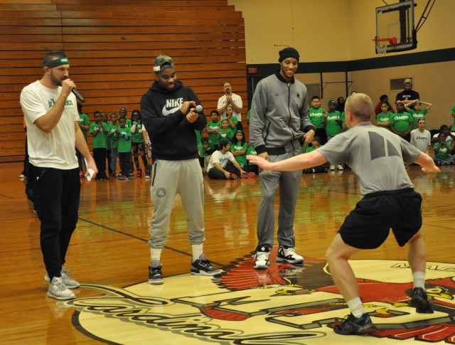 Natick Soldiers commit to serve during youth basketball program