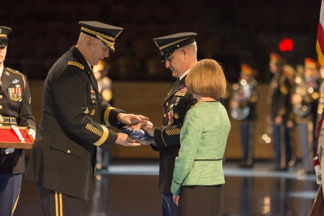 Honoring a Soldier's Soldier 14th sergeant major of the Army retires after 34-year career