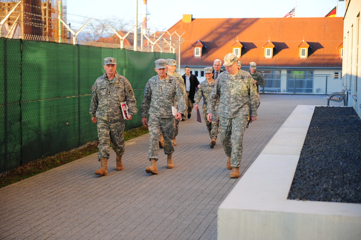 Allyn visits Army Europe, praises role in Operation Atlantic Resolve