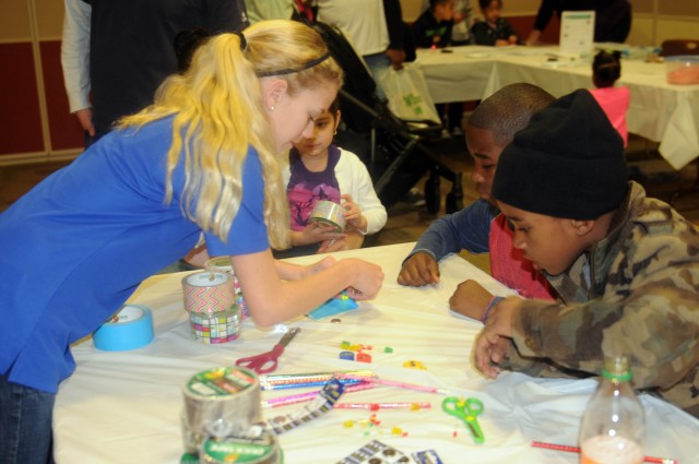 The 80th Training Command co hosts Military Maker Festival,  helps strengthen military families through creativity and science