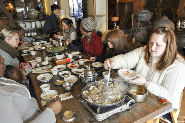 ACS Newcomer Tour Highlights Seoul sights