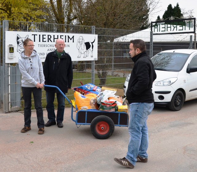 Futter f&uuml;r das Tierheim