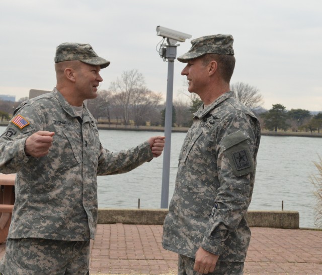 Army G-1 visits Fort McNair