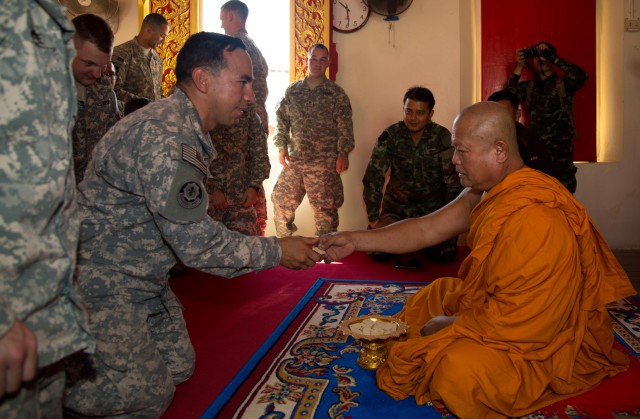 US Soldiers foster bonds with Thai community