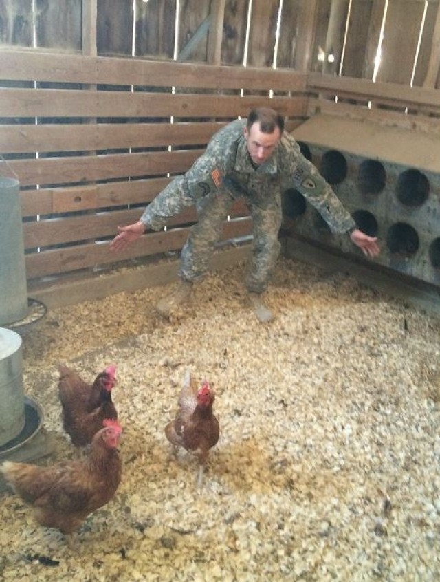 Army EOD techs clear mines found near Texas barn