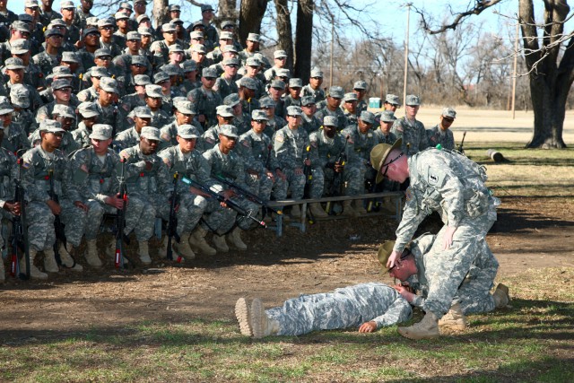 Drill sergeants train on MEDEVAC at Fort Sill