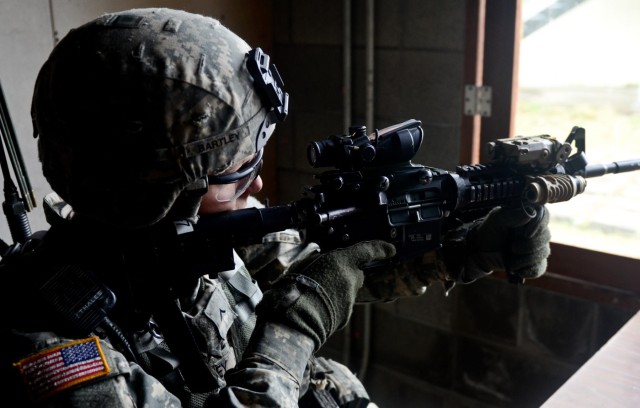 Arrowhead Soldiers train for urban combat