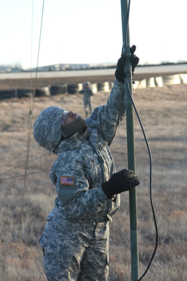 4th MEB troops rise up to Mercury Challenge