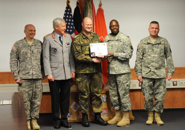 German Soldiers on target, receive US marksmanship badges