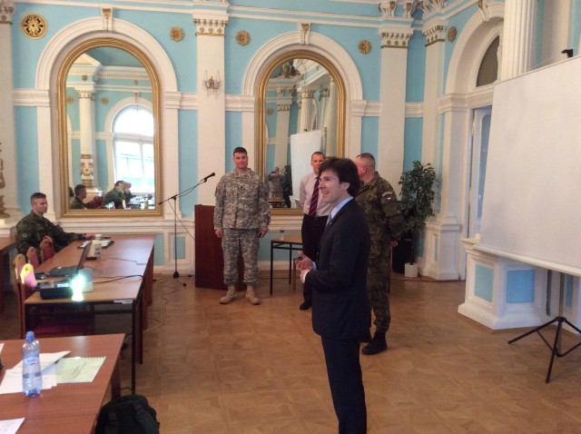 Ambassador Shapiro Addresses Czech Soldiers