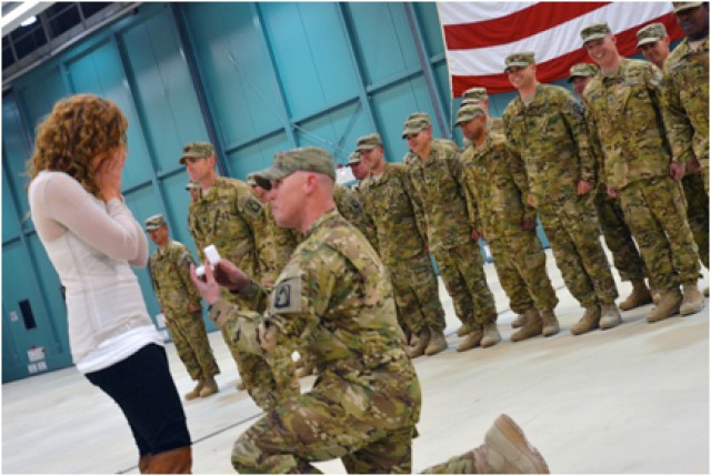 C-CO Soldier Proposes during redeployment ceremony