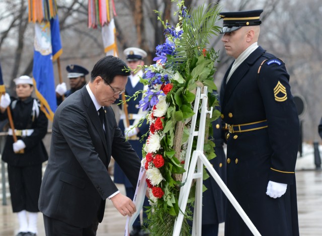 Republic of Korea honors America's heroes